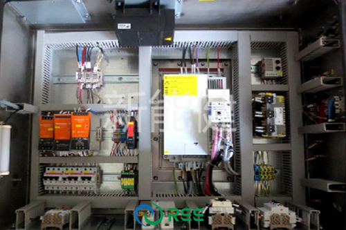 六柜式高压交流变桨控制系统